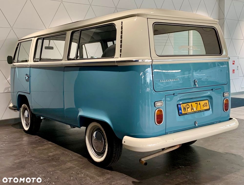 Volkswagen Multivan - 5