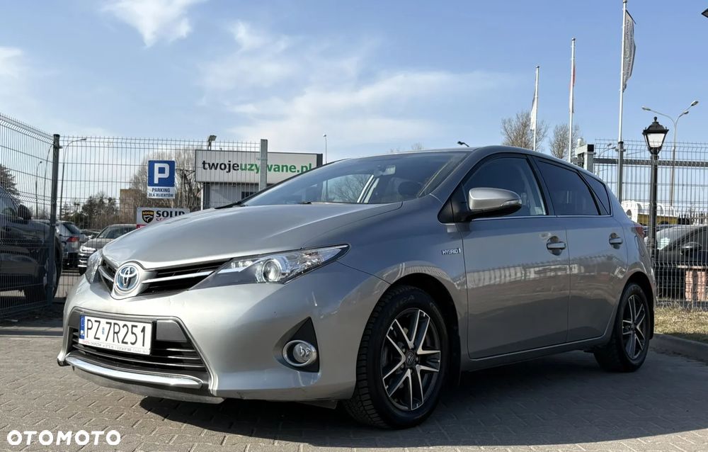 Toyota Auris - 1