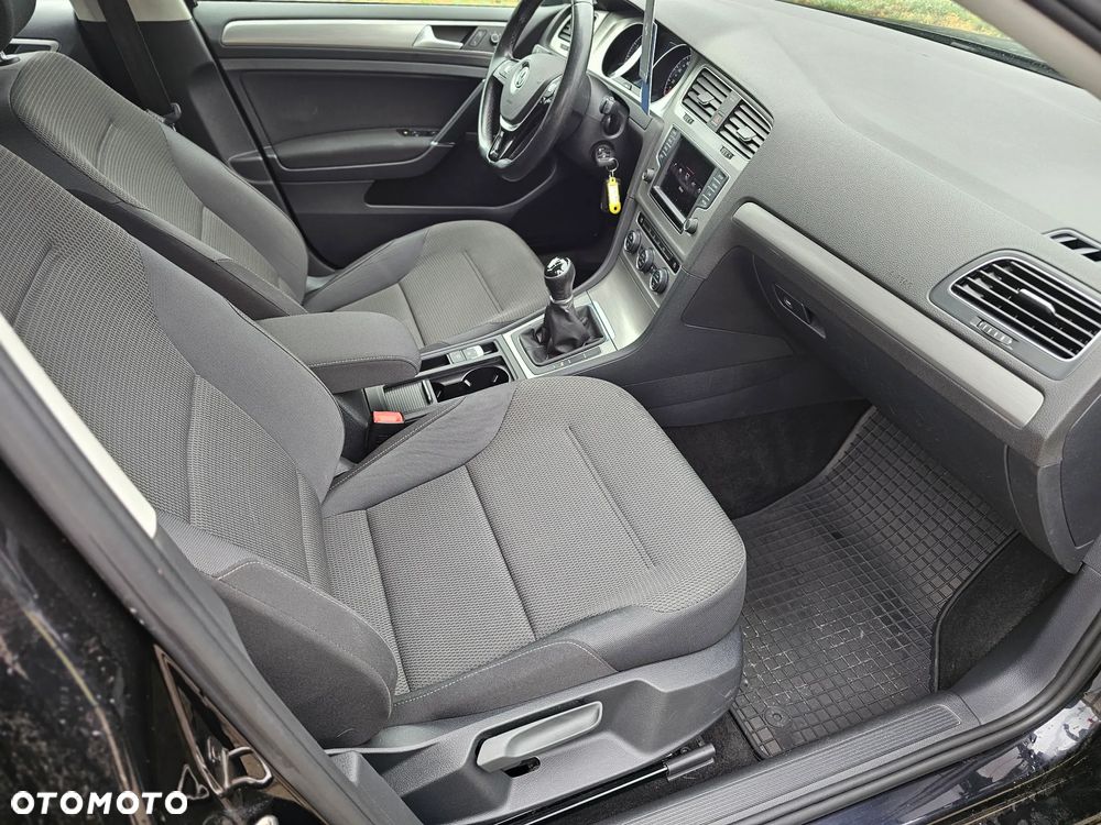 Volkswagen Golf - 7