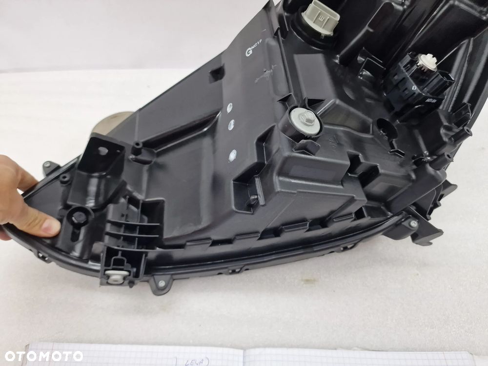 HONDA JAZZ V 20- PRAWA LAMPA PRZEDNIA PRZÓD FULL LED , NR STANLEY W5549 , NR AUKCJI LA39 - 17