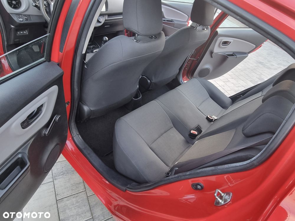 Toyota Yaris - 16