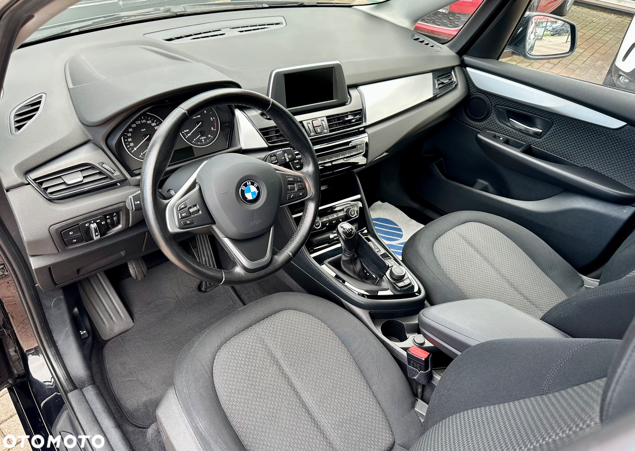 BMW Seria 2 218d Gran Tourer - 12