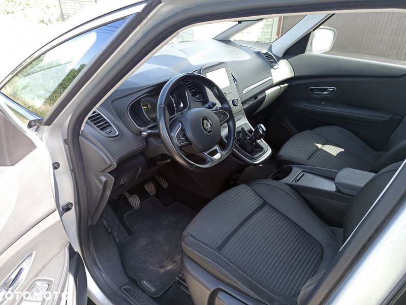Renault Grand Scenic - 5
