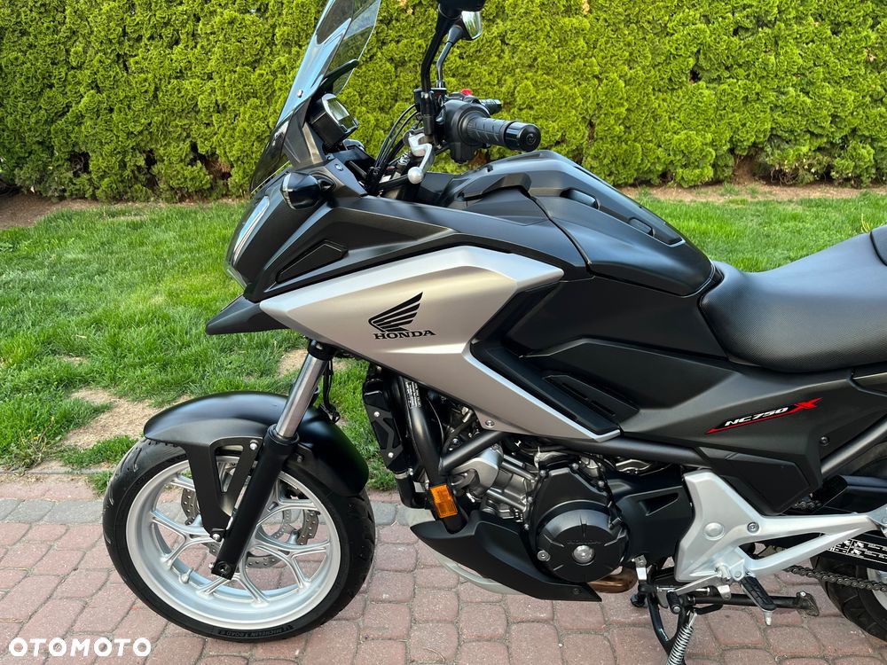 Honda NC - 27