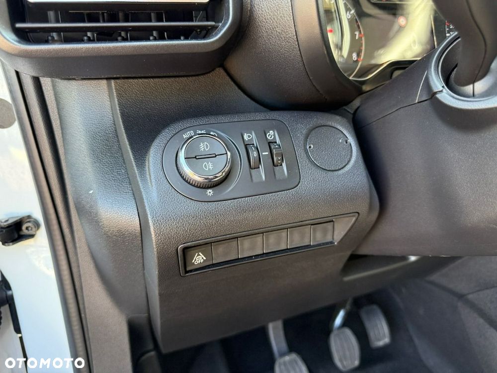 Opel Combo - 19
