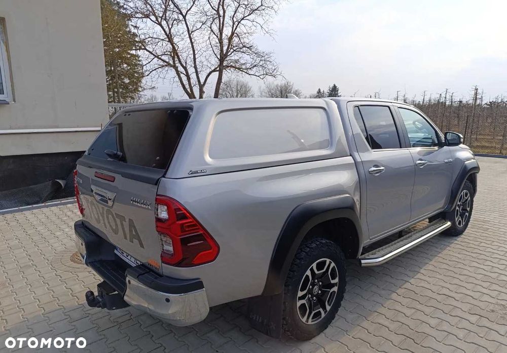 Toyota Hilux - 4