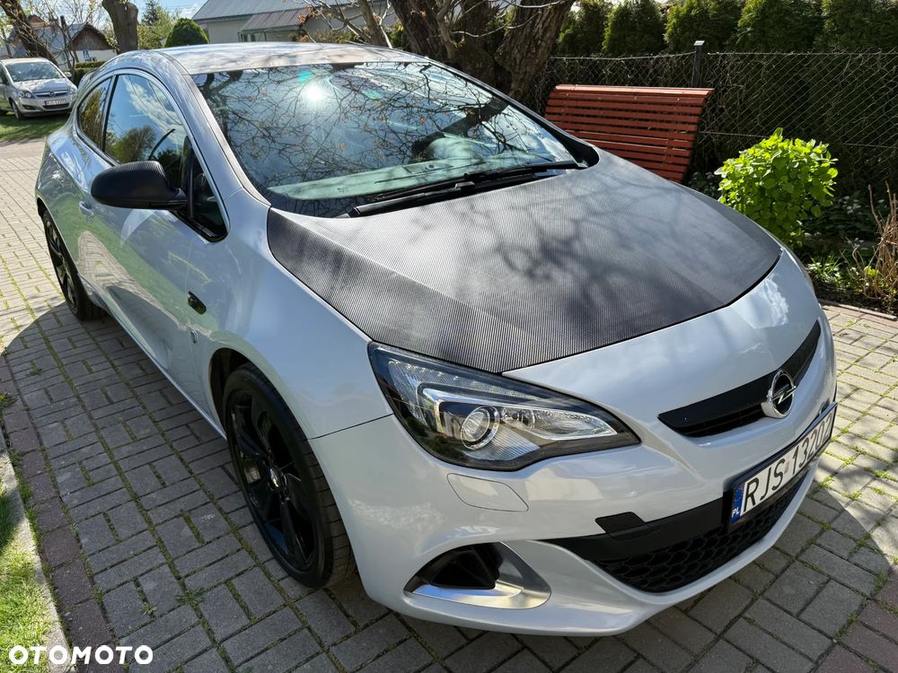 Opel Astra IV GTC OPC - 24