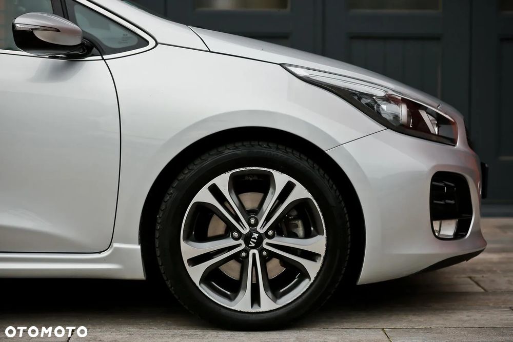 Kia Ceed Cee'd 1.6 CRDi GT Line - 26