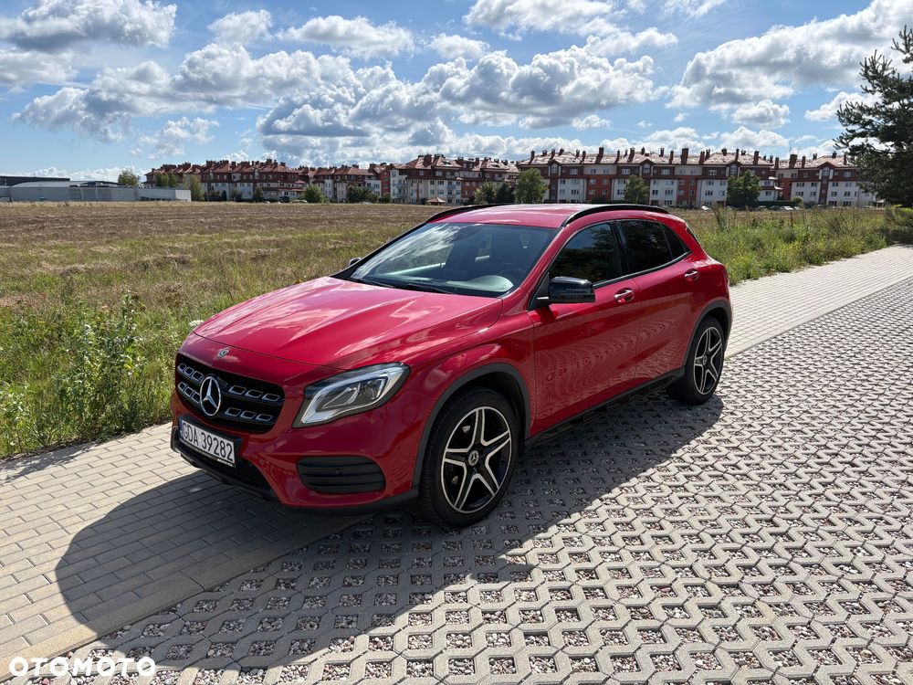 Mercedes-Benz GLA 200 7G-DCT AMG Line - 7