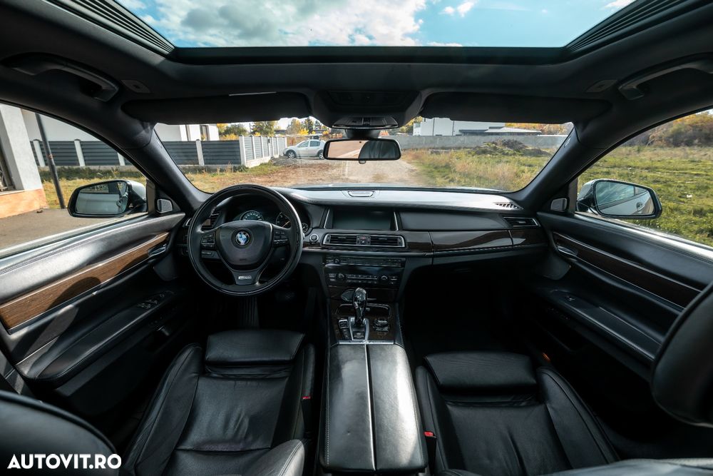 BMW Seria 7 730d xDrive - 12