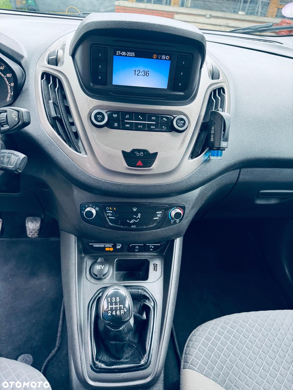 Ford Tourneo Courier 1.0 EcoBoost S&S Ambiente - 25