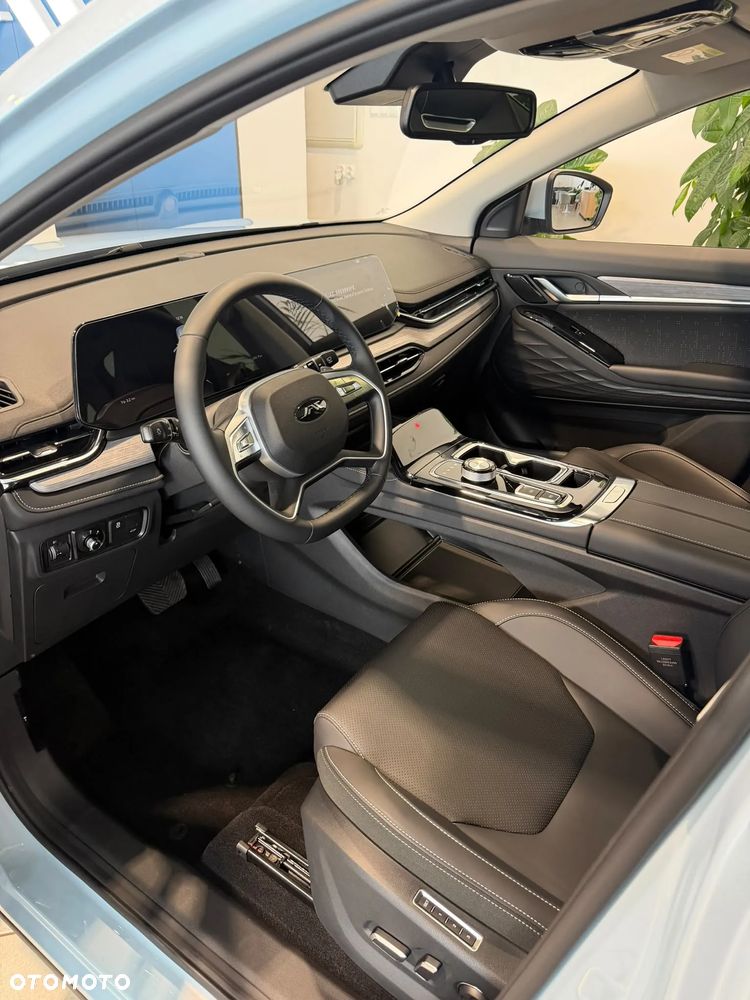 JAC JS6 DCT - 6
