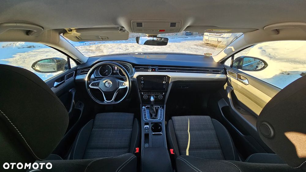 Volkswagen Passat - 15