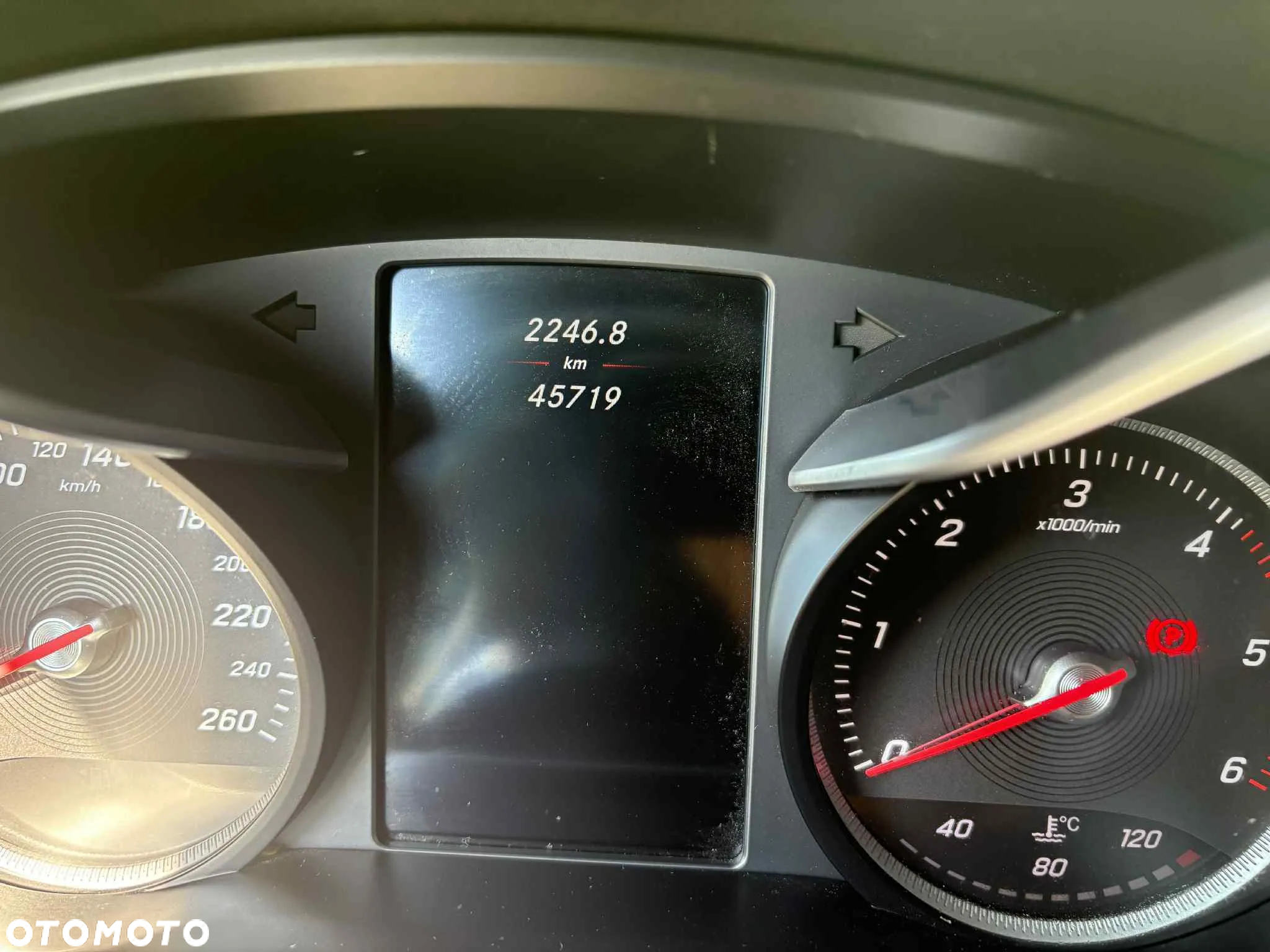 Mercedes-Benz Klasa V 250 d extralang 9G-TRONIC Edition - 26