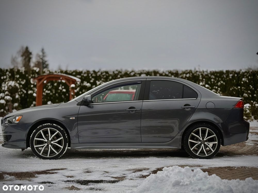 Mitsubishi Lancer - 12