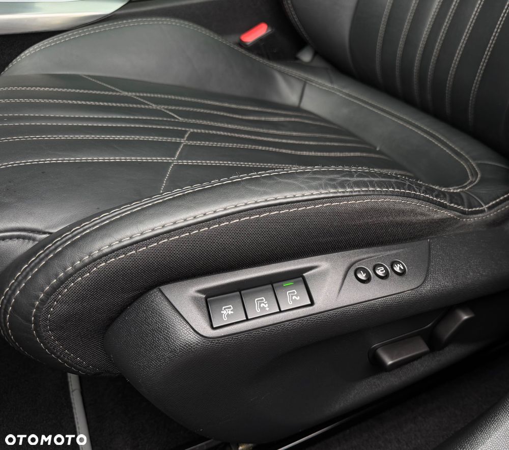 Peugeot 308 BlueHDi 150 EAT6 Stop & Start GT-Line Edition - 19