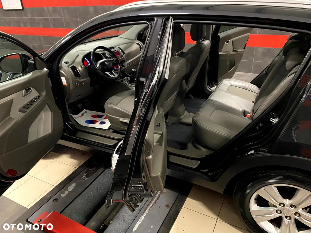 Kia Sportage 2.0 L - 20