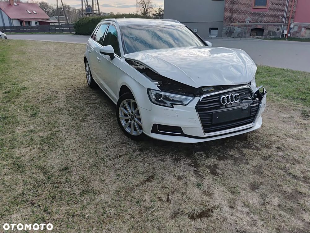 Audi A3 Sportback 1.6 TDI (clean diesel) S line Sportpaket - 1