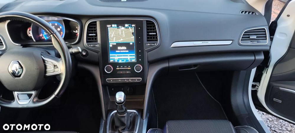 Renault Megane TCe 140 GPF BOSE EDITION - 19