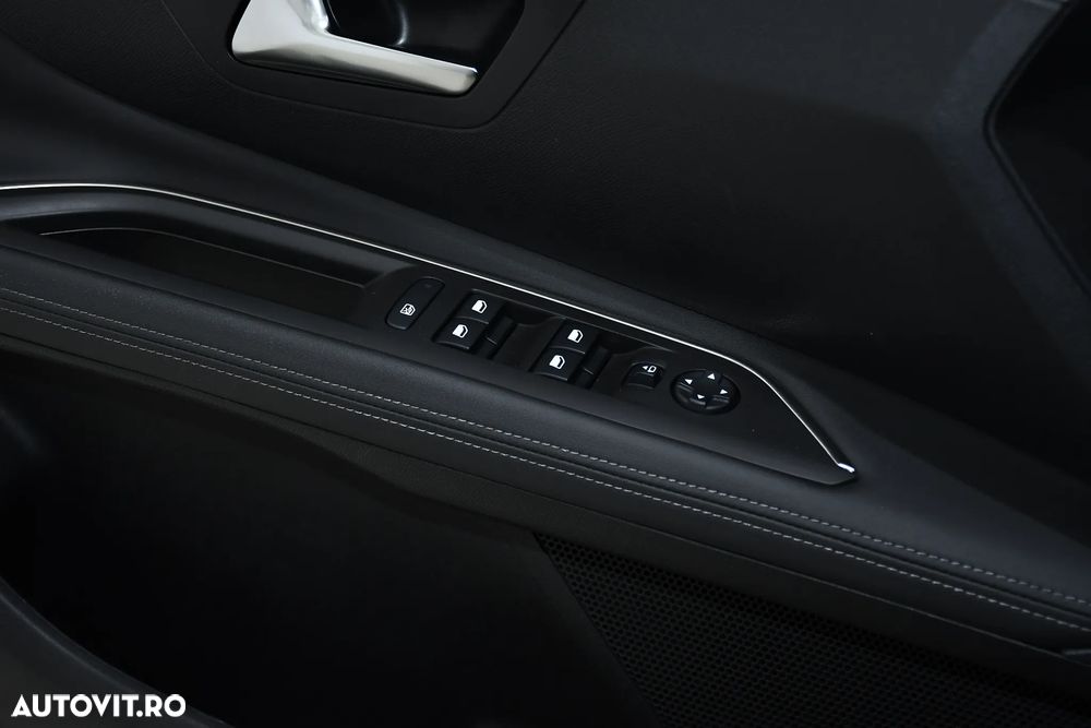Peugeot 3008 PureTech 130 Stop & Start GPF EAT8 Allure - 39