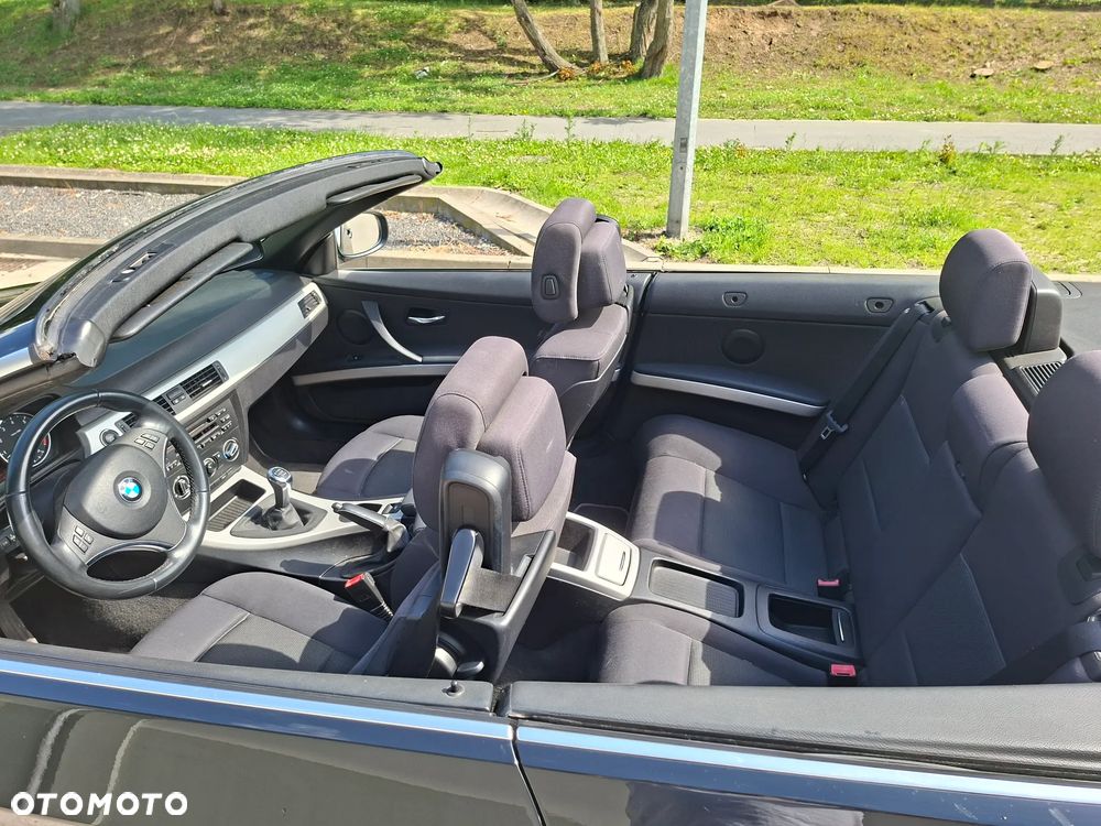 BMW Seria 3 320i - 11