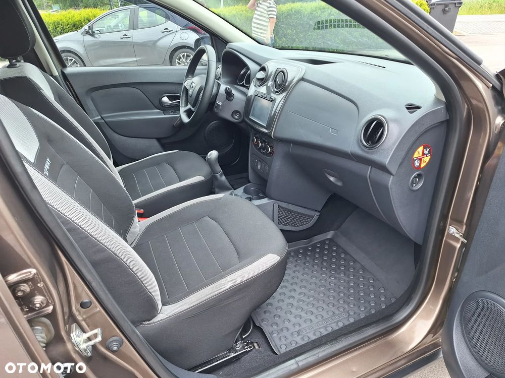 Dacia Sandero Stepway TCe 90 (S&S) Prestige - 16