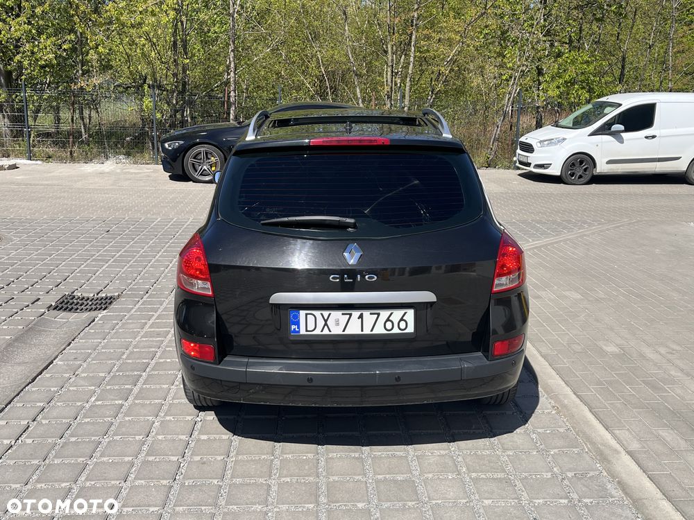 Renault Clio 1.6 16V Night&Day - 10