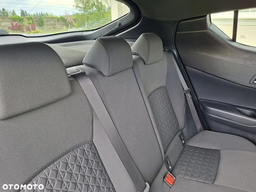 Toyota C-HR - 21