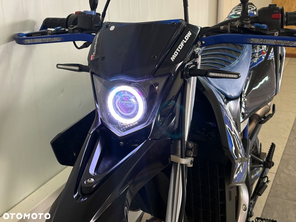 Yamaha WR - 9
