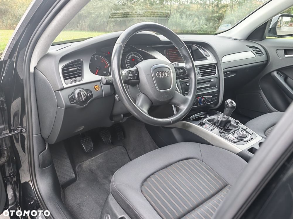Audi A4 Avant - 8