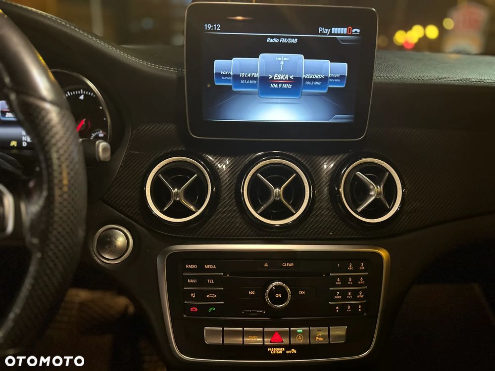 Mercedes-Benz CLA - 18