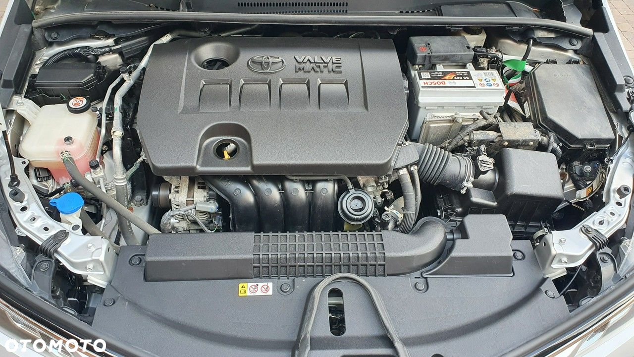Toyota Corolla 1.6 Comfort - 38