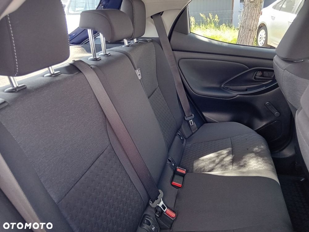 Toyota Yaris - 32