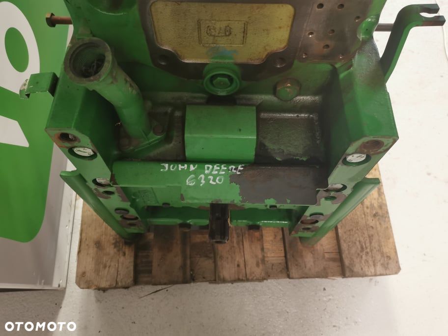 John Deere 6220 {WOM tylny z obudową L153497} - 5