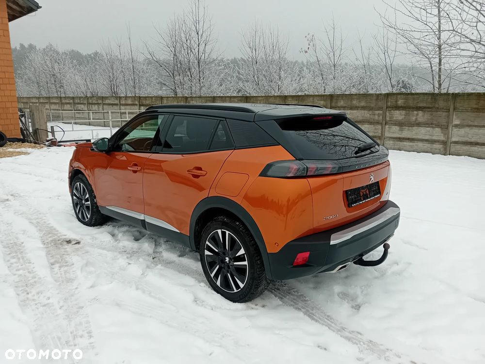 Peugeot 2008 PureTech 155 EAT8 GT - 1