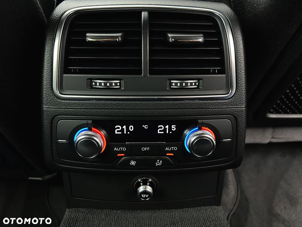 Audi A6 Avant 2.0 TDI Ultra DPF S tronic - 34