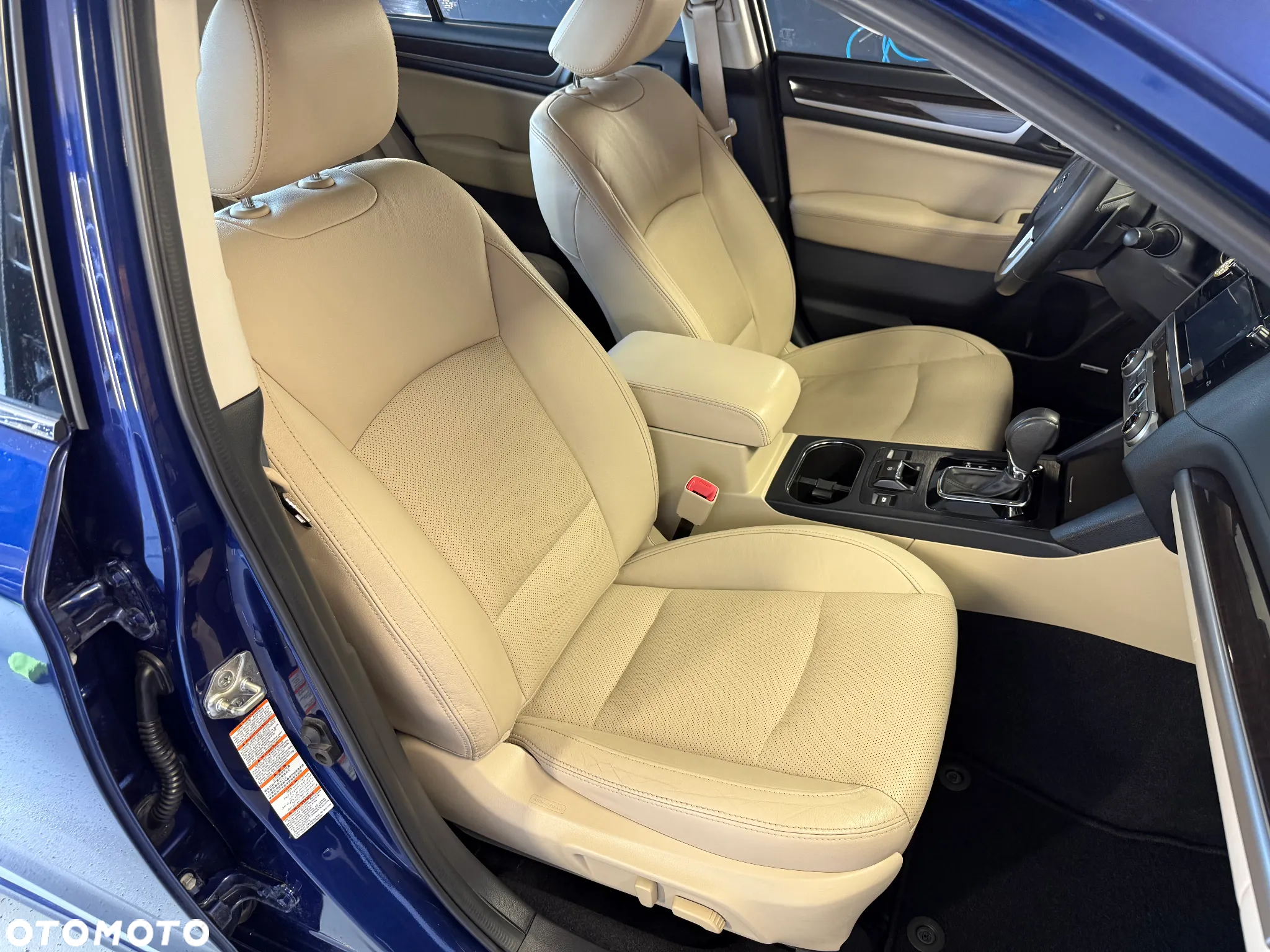 Subaru Legacy - 23