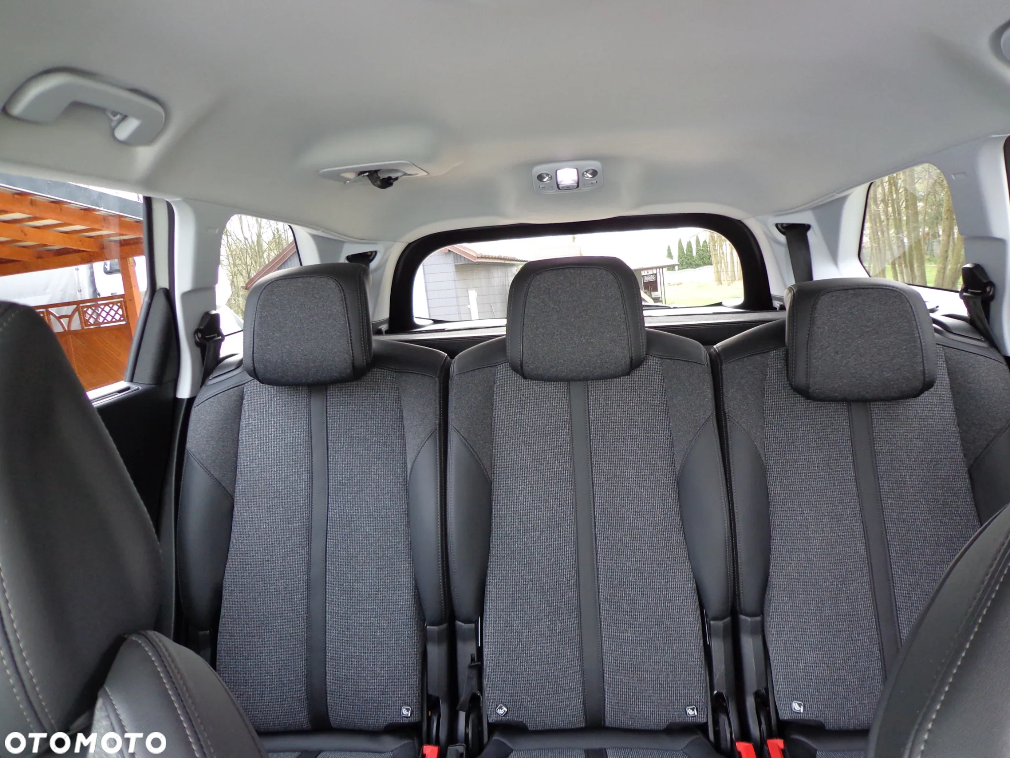 Peugeot 5008 1.6 BlueHDI Allure S&S EAT6 - 19