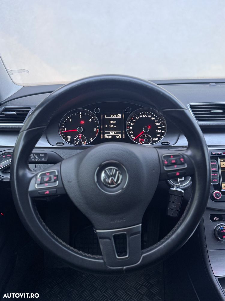 Volkswagen Passat 2.0 TDI BlueMotion Technology DPF Trendline - 6