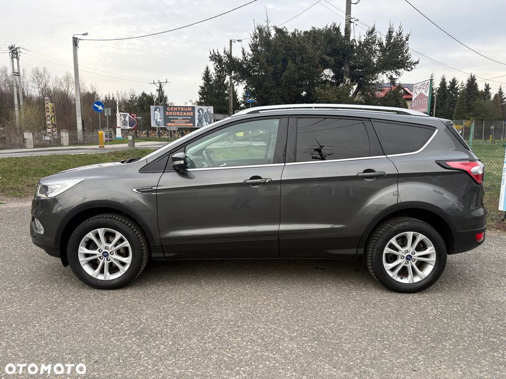 Ford Kuga - 1