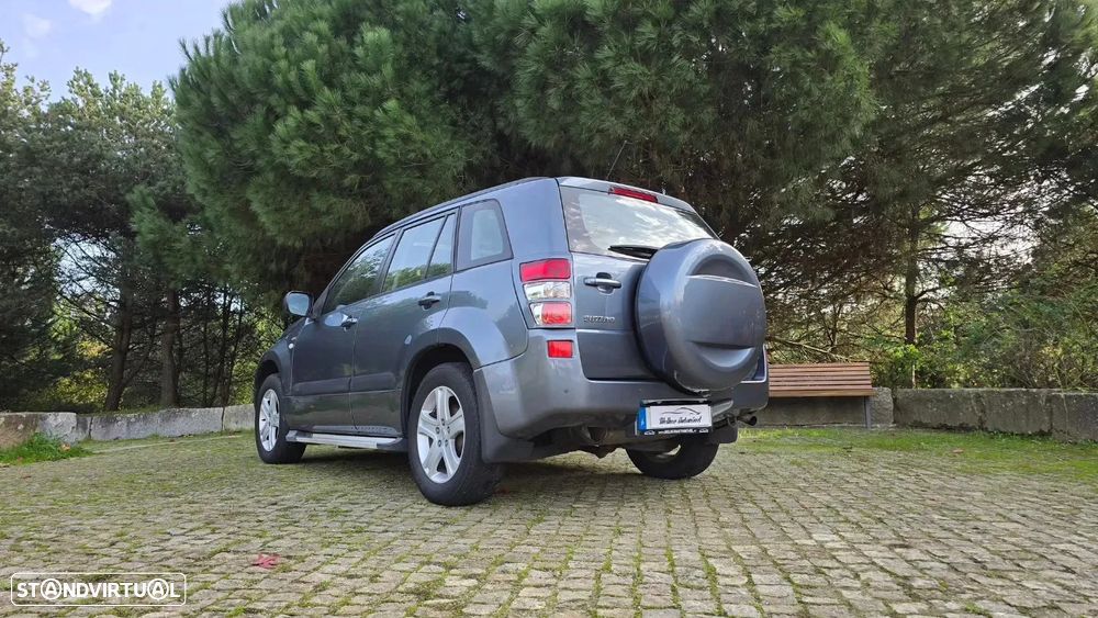 Suzuki Grand Vitara 1.9 DDiS X-Premium - 8
