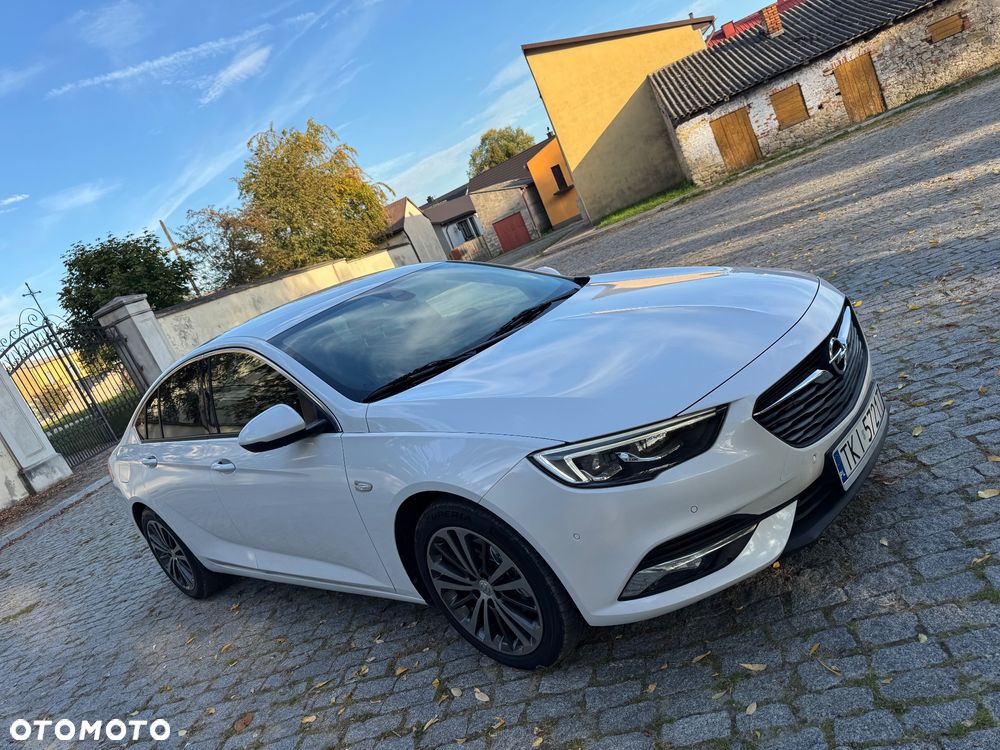 Opel Insignia - 12