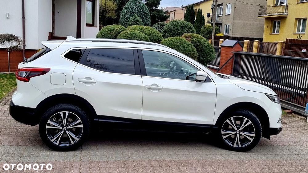 Nissan Qashqai 1.3 DIG-T N-Connecta - 16