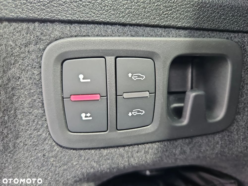 Audi Q7 55 TFSI mHEV Quattro S Line Tiptr - 23