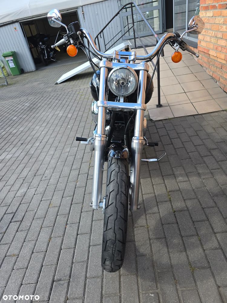 Harley-Davidson Dyna Super Glide - 16