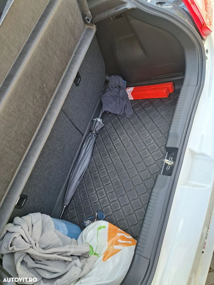 Suzuki Swift M-Hybrid 1.2 Cool - 8