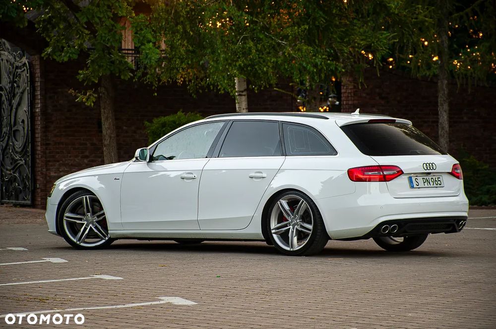 Audi A4 Avant - 20
