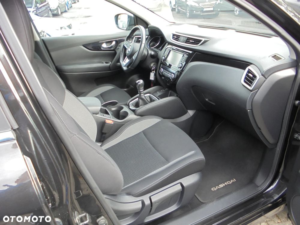 Nissan Qashqai 1.3 DIG-T N-WAY - 12