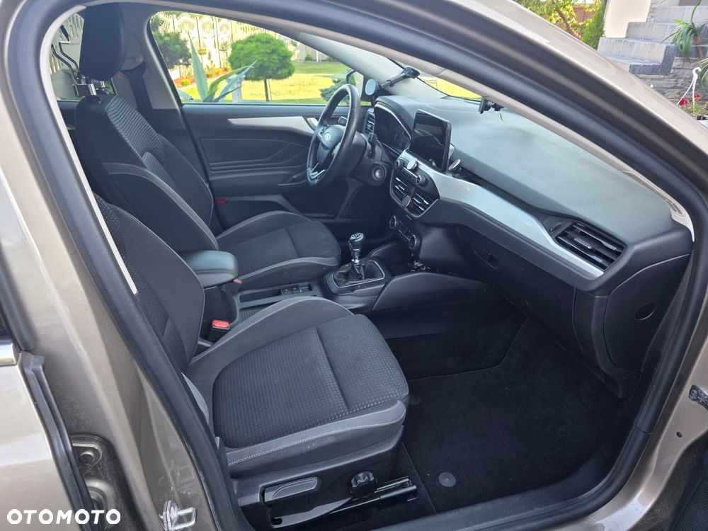 Ford Focus 1.0 EcoBoost Active Business - 8