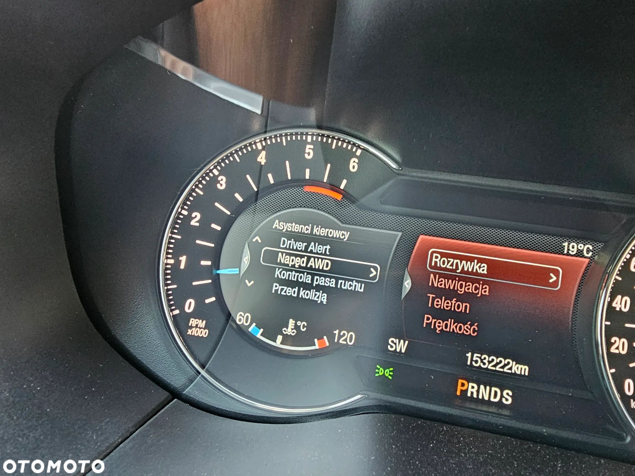 Ford S-Max 2.0 TDCi 4WD Titanium PowerShift - 24